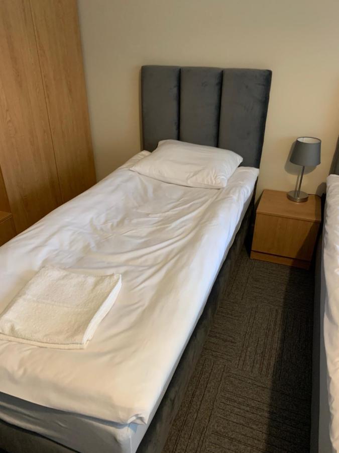 Vesna Rooms Mtp Познань Экстерьер фото